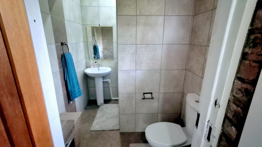 5 Bedroom Property for Sale in Vaalpark Free State